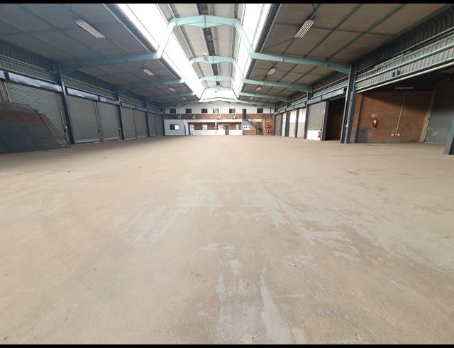 2,058M² WAREHOUSE TO LET IN CITY DEEP